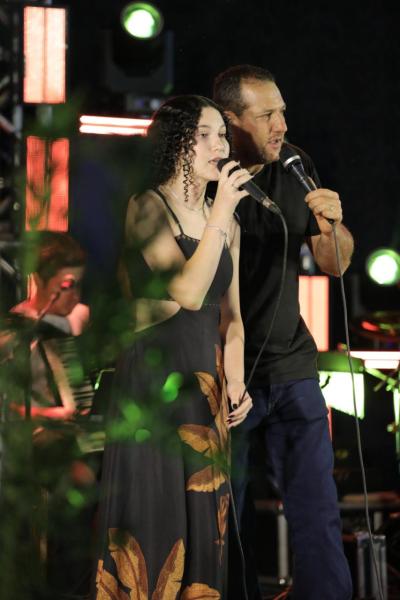 Segunda noite da grande final do IV Canta Cantu encerra o festival com emoção, solidariedade e olhar para o futuro em Laranjeiras do Sul